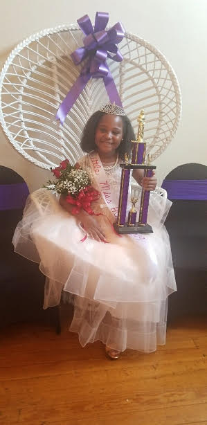Crowder Crowned Little Miss HOLLA!